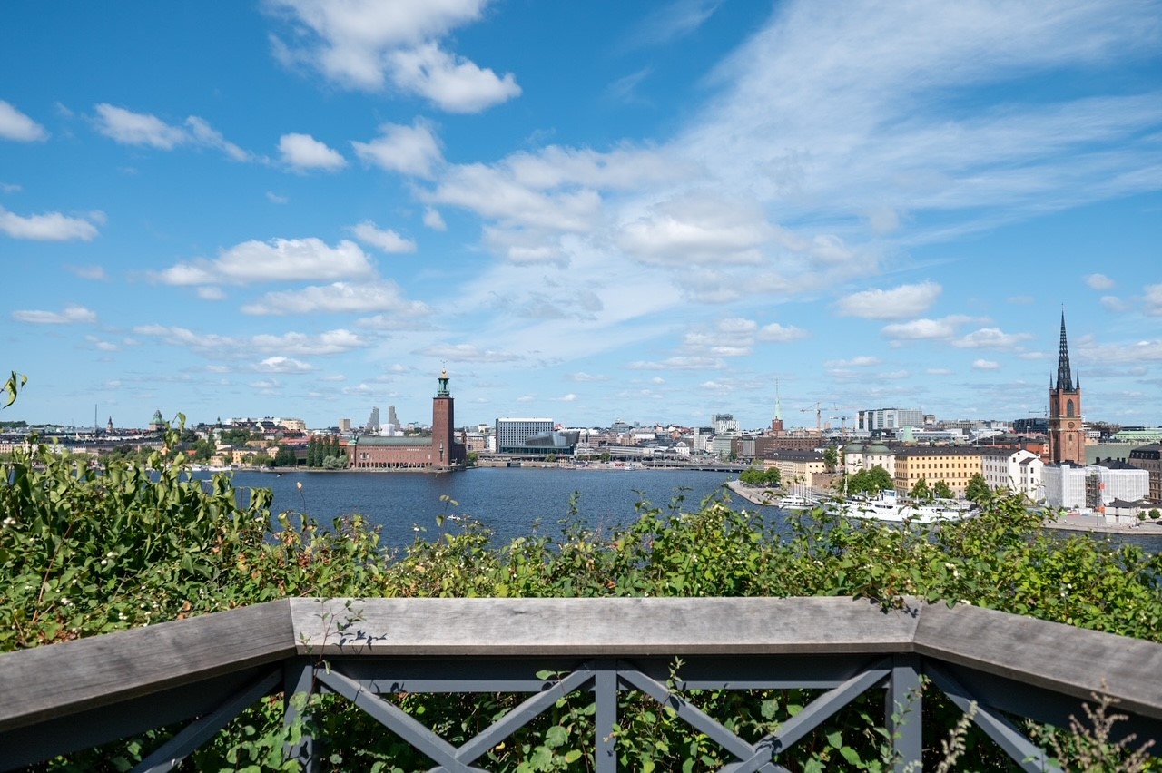 16 Blick von Brücke auf Skyline - offlinepleasure.at